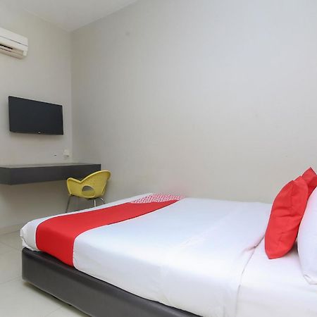 Nice Stay Three Six Five Services Kuching Eksteriør bilde